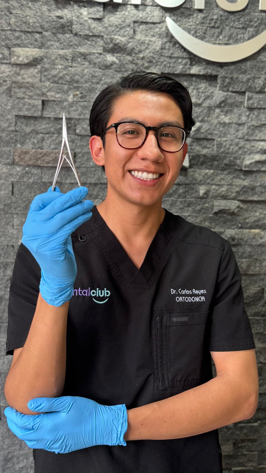 Dr. Carlos Ivan Reyes Espinoza